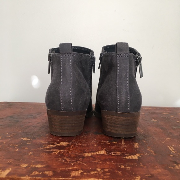 NWOT Women’s Slate Gray Ankle Boot by Carlos Santana - Picture 4 of 11